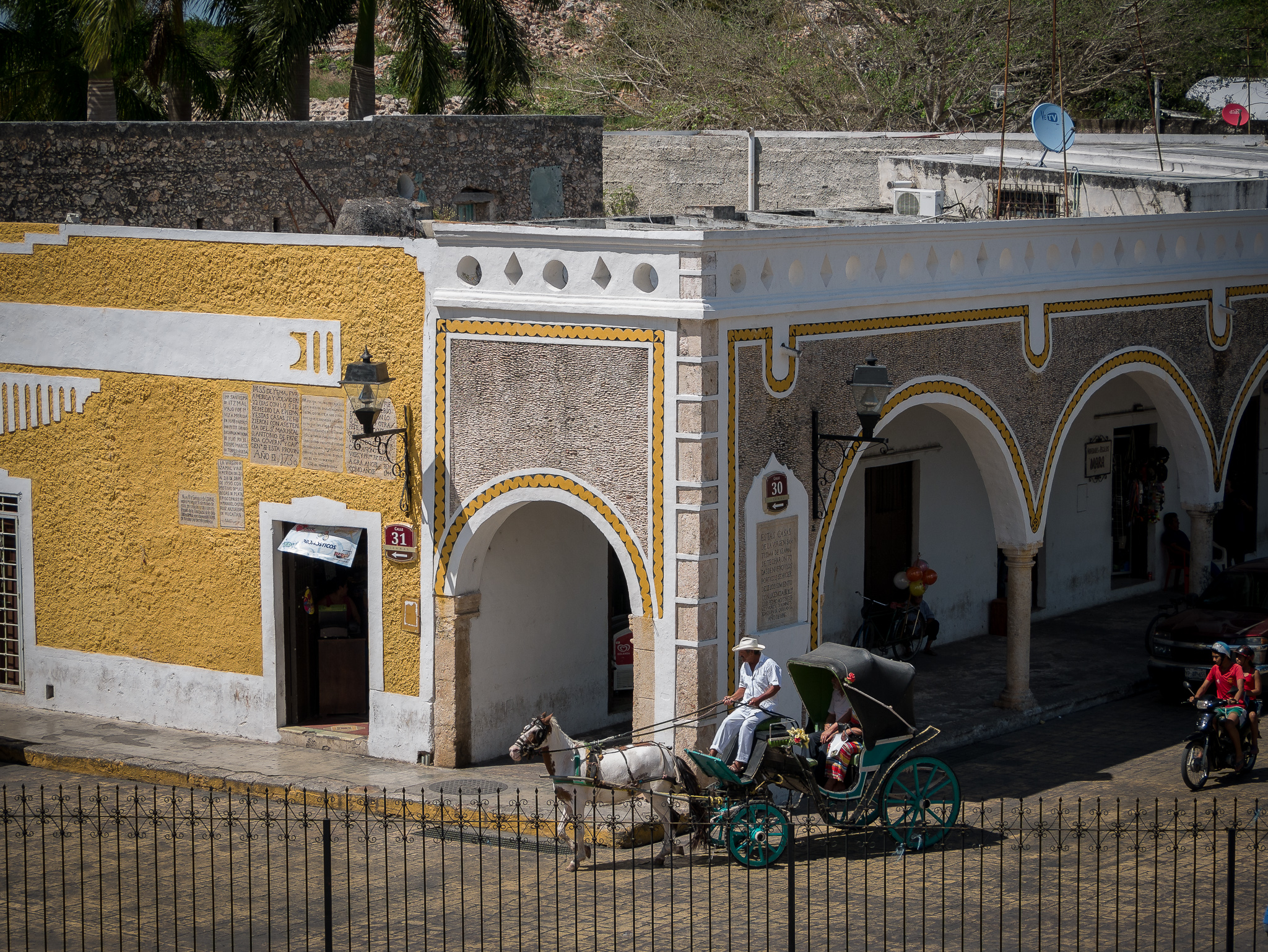 Horse and Carriage, Izamal